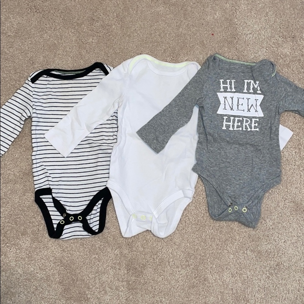 6-9 Month Onesie Set